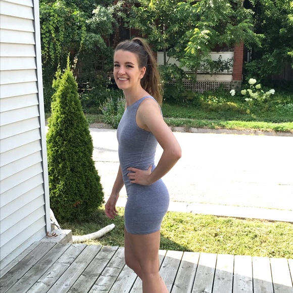 Meet your Posher, Lisa - Picture 1 of 1